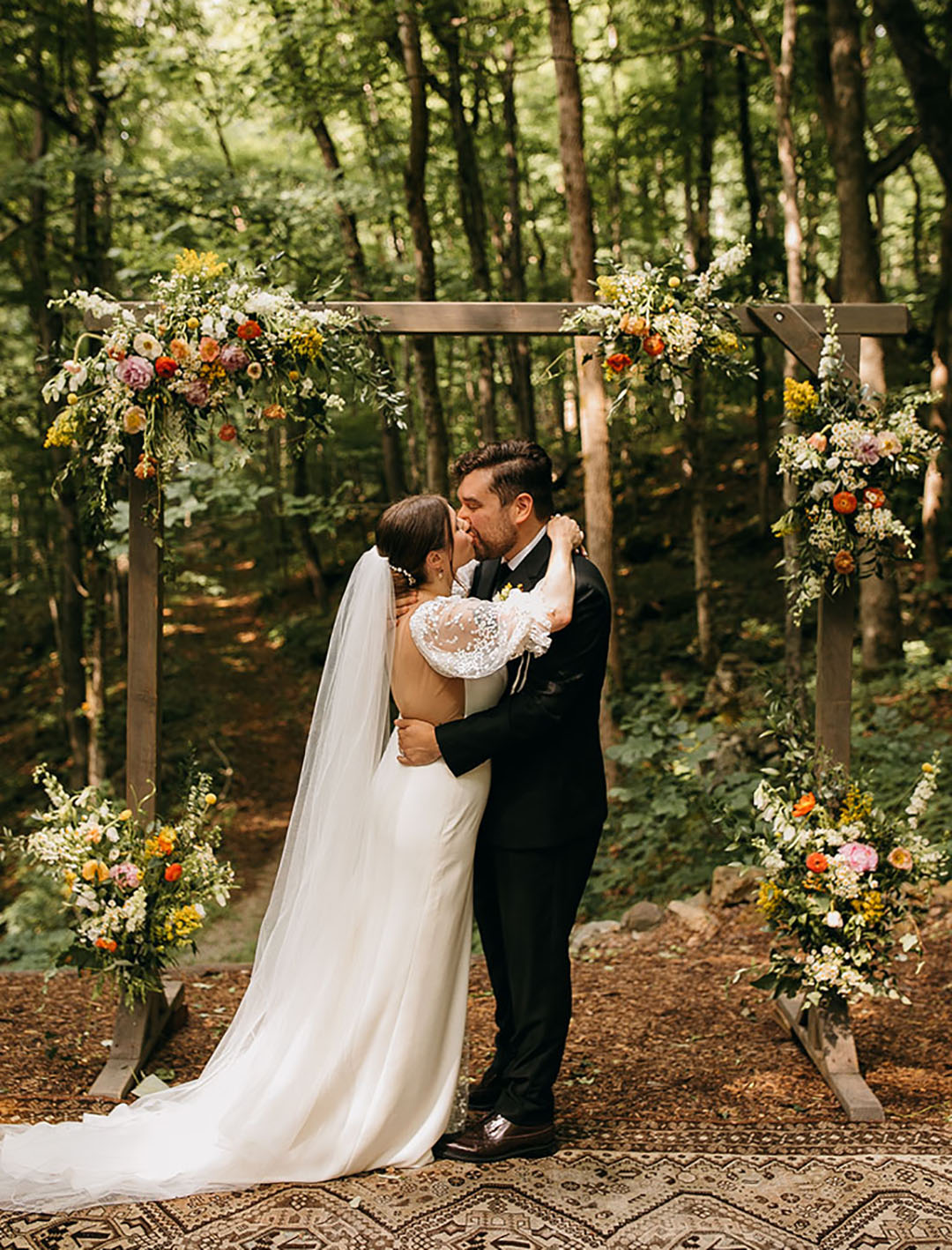 Sustainable florals for wedding in the woods, locally sourced flowers, forest wedding